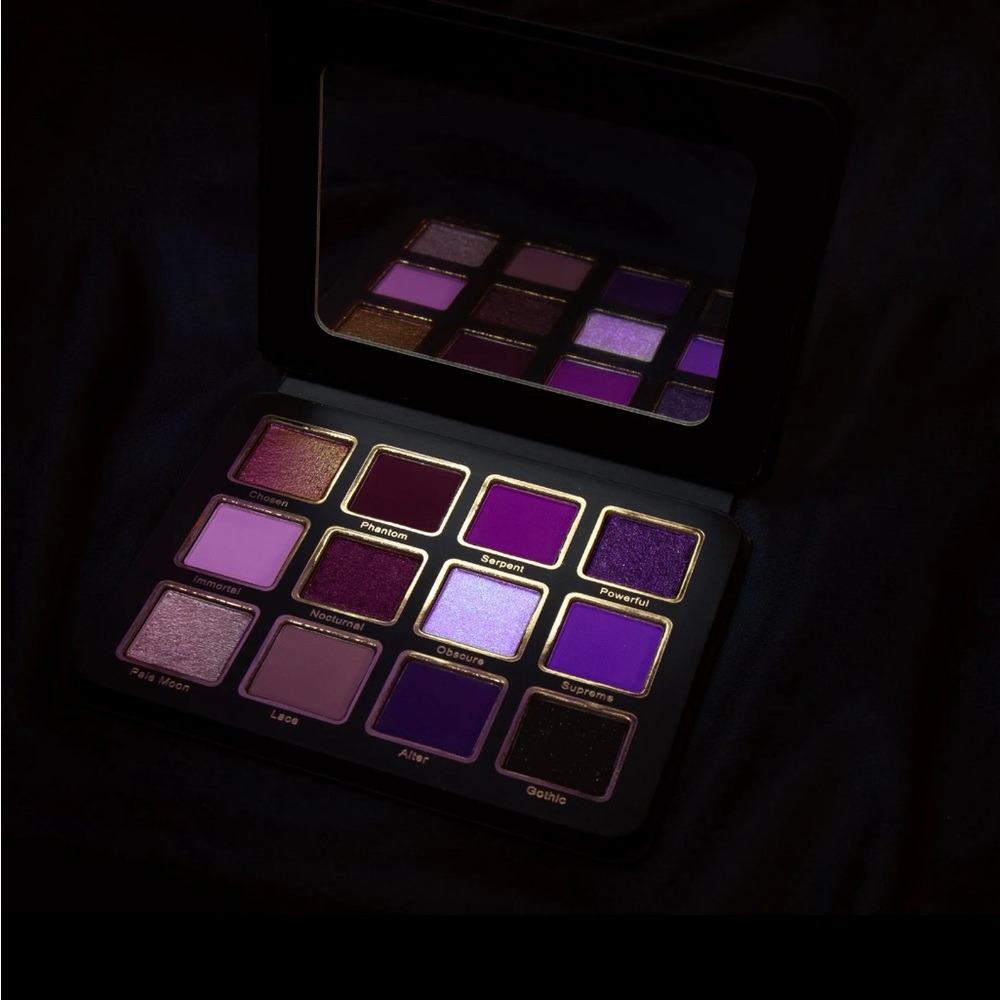 *NEW* Cosmic Brushes Gothic Palette / Glam Eyeshadow Purple Palette - NIB - Picture 10 of 10